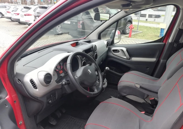 Peugeot Partner cena 29900 przebieg: 154512, rok produkcji 2012 z Goniądz małe 121